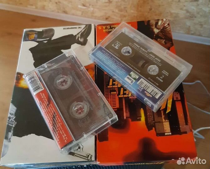 Видеомагнитофон кассеты