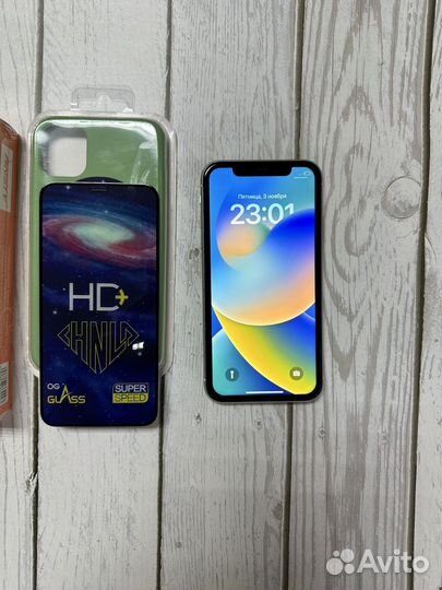 iPhone 11, 64 ГБ