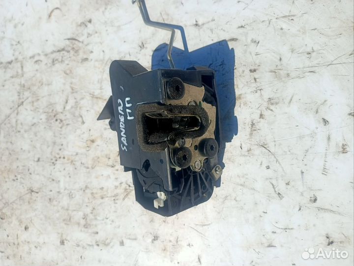 Замок двери передний правый Renault Sandero 2