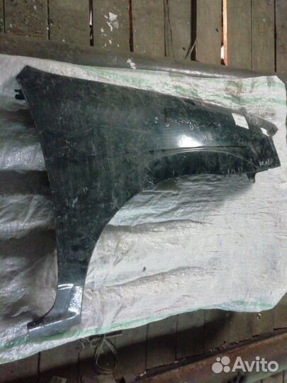Крыло переднее правое Mazda Demio