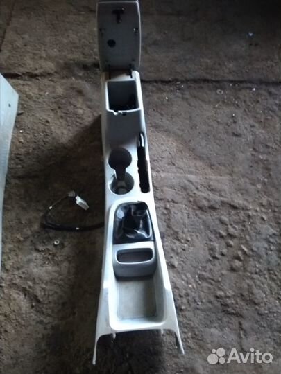 Центральная консоль Kia Cerato 1