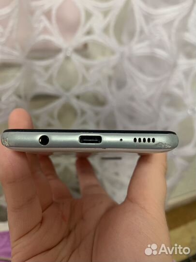 Samsung Galaxy A31, 4/64 ГБ