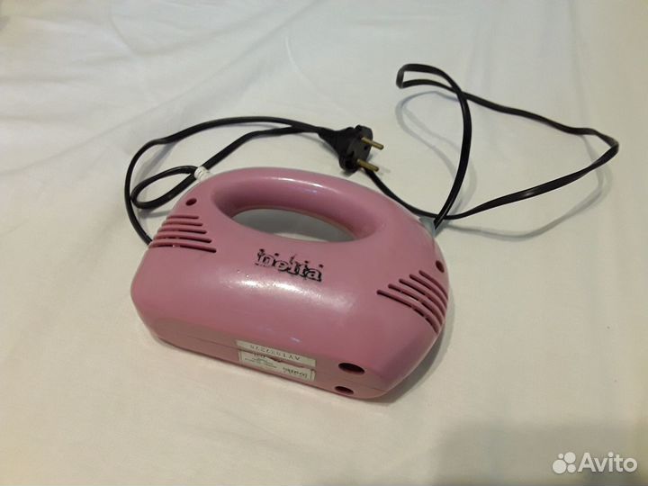 Продам миксер Delta без венчиков