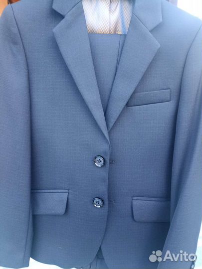 Костюм школьный