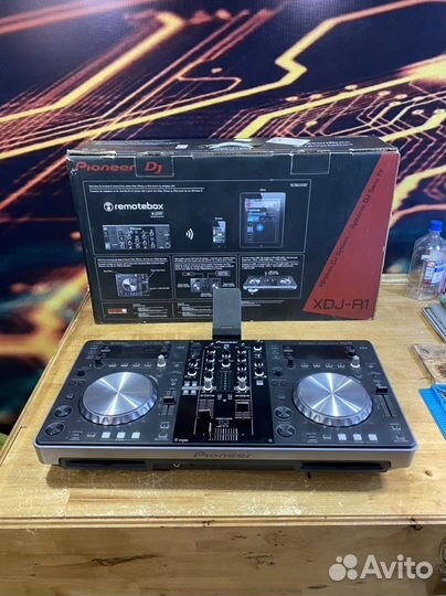Dj контроллер pioner XDJ R-1