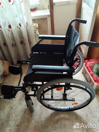 Инвалидная коляска складная бу