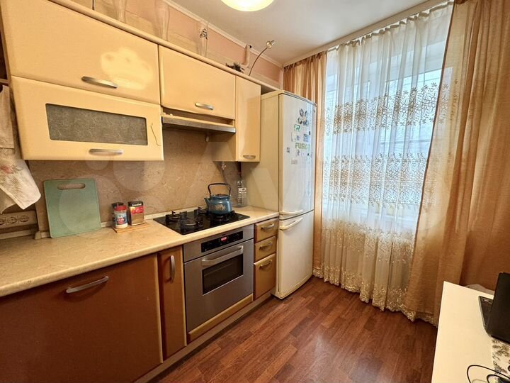 2-к. квартира, 48,5 м², 1/3 эт.
