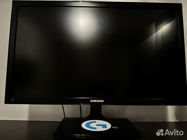 Монитор 24 дюйма Samsung