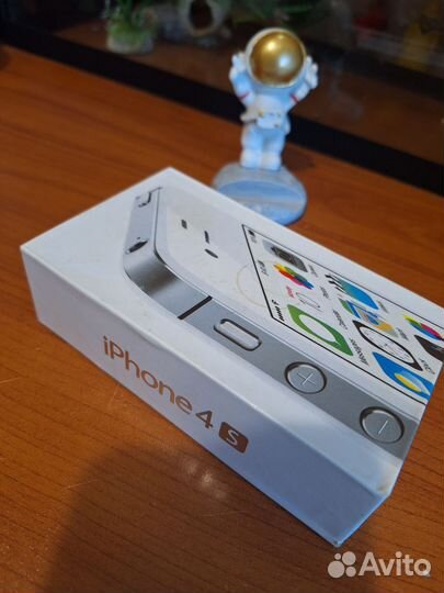 iPhone 4S, 16 ГБ