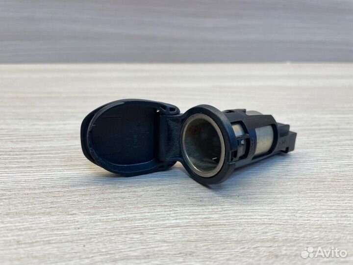 Розетка LADA X-Ray