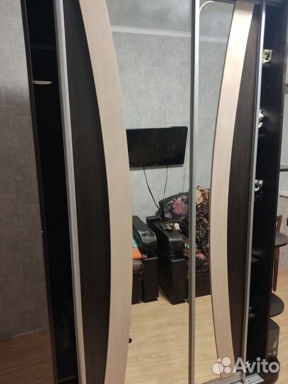 Шкаф купе с зеркалом бу