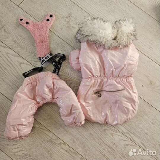Зимний комбинезон для маленькой собаки