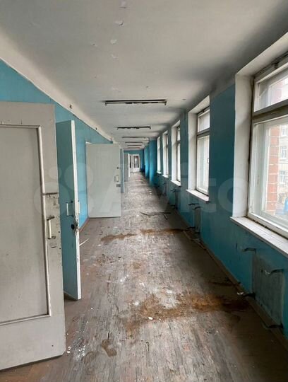 Здание, 758 м²