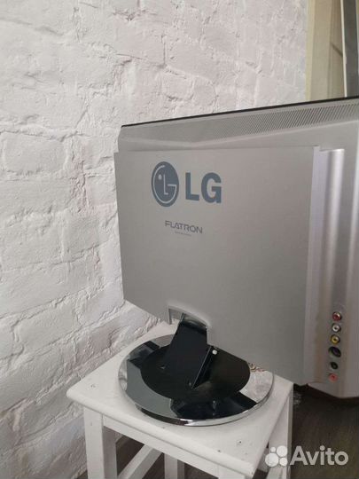 Монитор LG flatron
