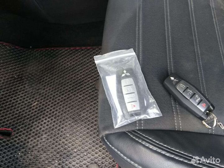 Ключ Mitsubishi Outlander 2021