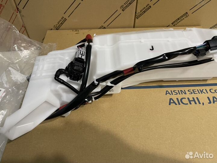 Toyota land cruiser 200 Lexus 570 Бачок омывателя