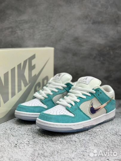 Nike SB Dunk Low April Blue