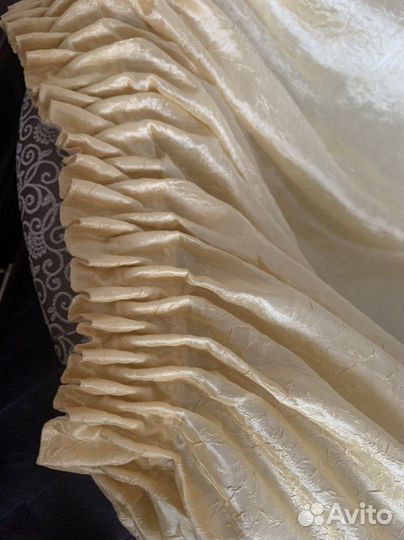 Шторы новые 263х191