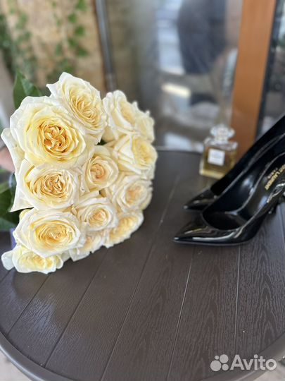 Букеты с доставкой розы Сочи Адлер