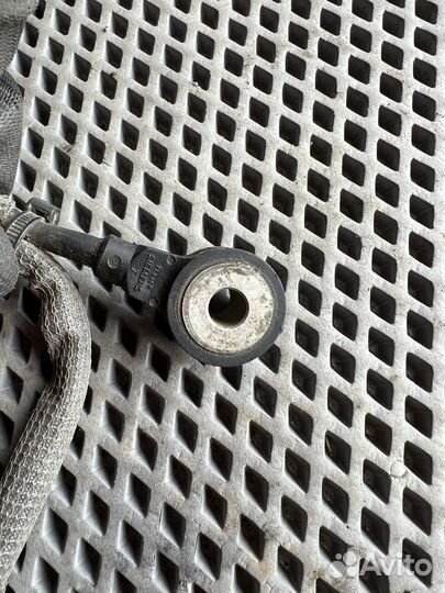 Датчик детонации Audi A8 / Volkswagen Touareg