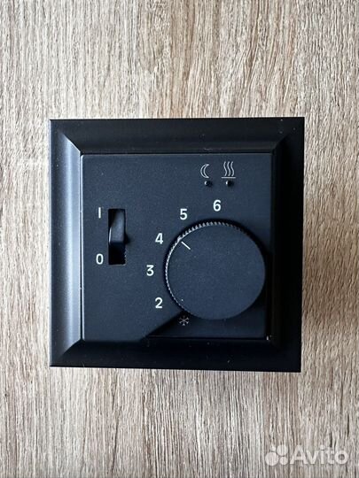 Терморегулятор для теплого пола Jung