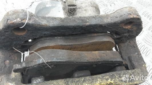 Суппорт тормозной передний правый land rover disco