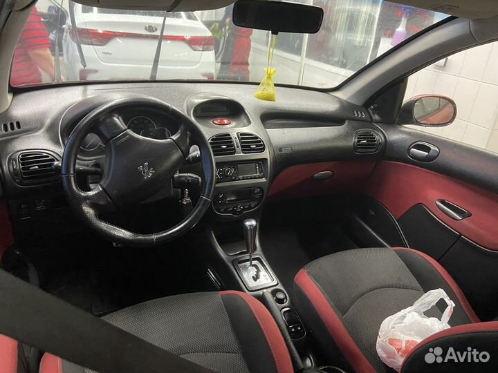 Peugeot 206 1.4 AT, 2007, 137 000 км