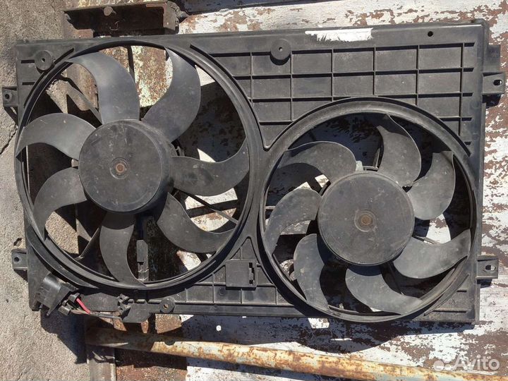 Вентилятор охлаждения Фольксваген Джетта 6