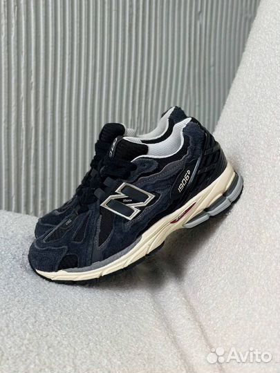 New balance 1906d