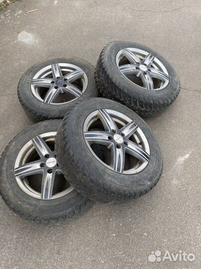 R15 Goodyear UltraGrip Extreme 195/65, PCD 5x100 DIA 57.1
