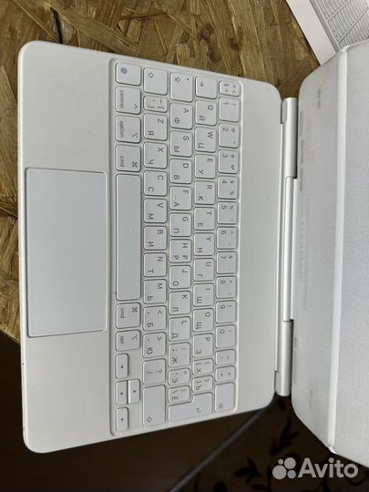 Apple magic keyboard iPad pro 11