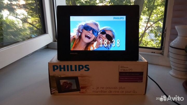 Цифровая фоторамка philips