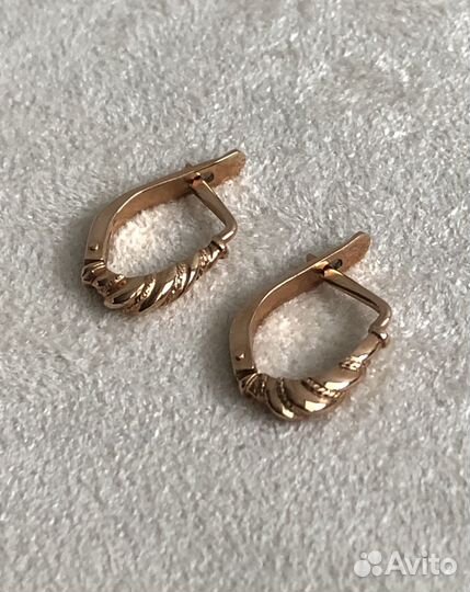 Золотые серьги 583 проба со звездой