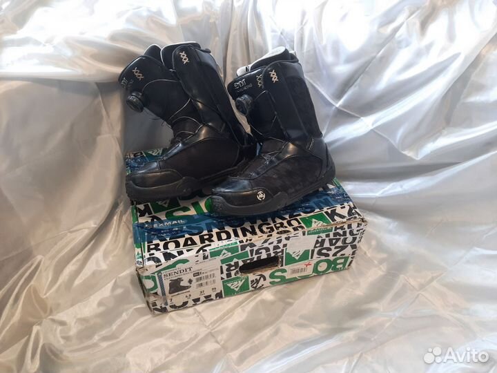 Сноубордические ботинки р.36-37