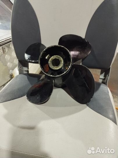 Гребной винт Solas 4x12.5x19