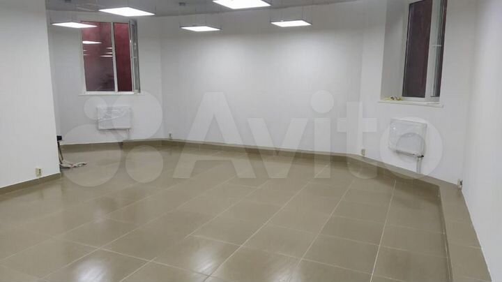 Торговая площадь, 50 лет влксм ул., 29