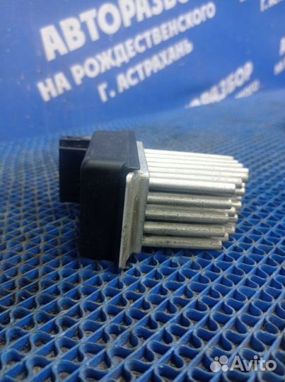 Резистор печки Audi A6C5 седан 2000