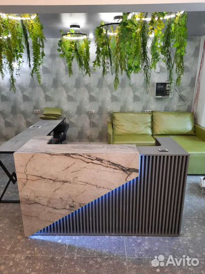 Стойки ресепшн и мебель для бизнеса