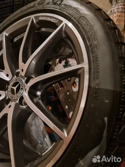 4 зимних резины 295/35 R19 лит диск AMG 4 штуки