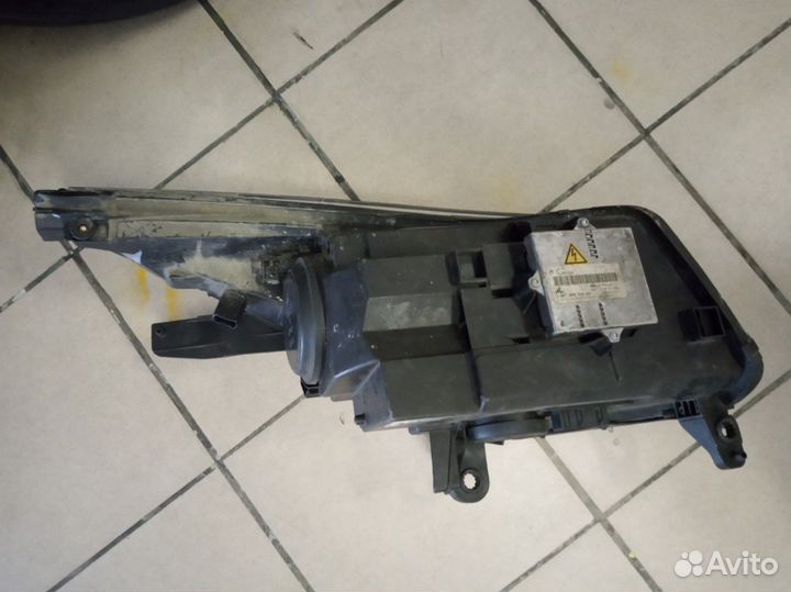 Фара лправая ксенон Ситроен С6