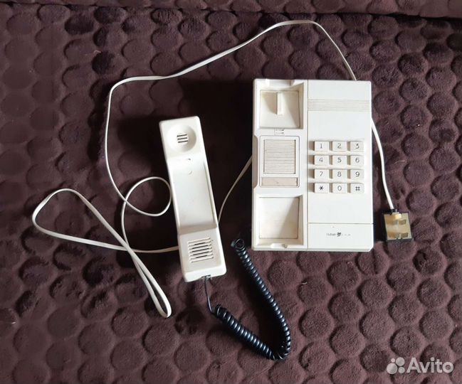 Телефонный аппарат telur