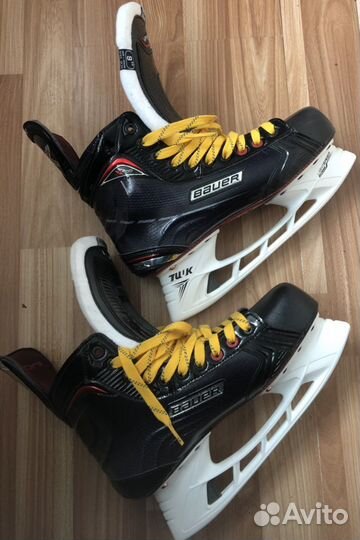 Коньки Bauer X900 S17, размер 9 ее