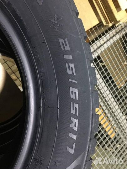 Windforce Snowblazer 215/65 R17 99H