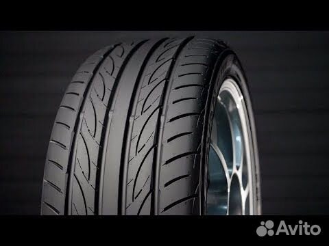 Yokohama Advan Fleva V701 255/35 R19