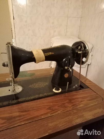 Швейная машина Подольск ножная