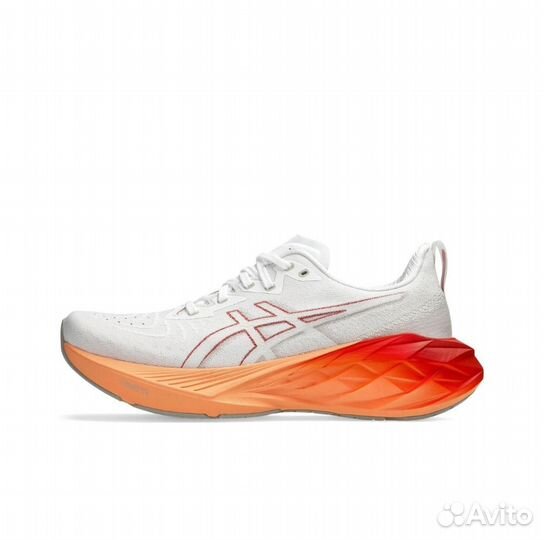 Asics Novablast 4