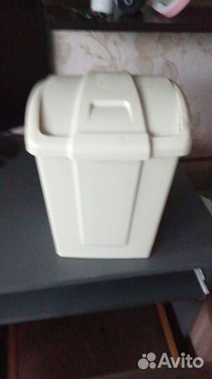 Мусорное ведро