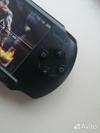 Sony PSP прошита (много игр)