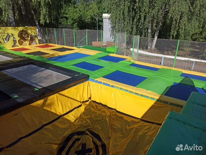 Батутная арена