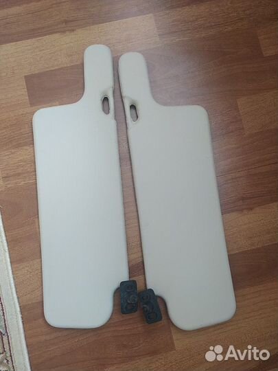 Козырек для машины